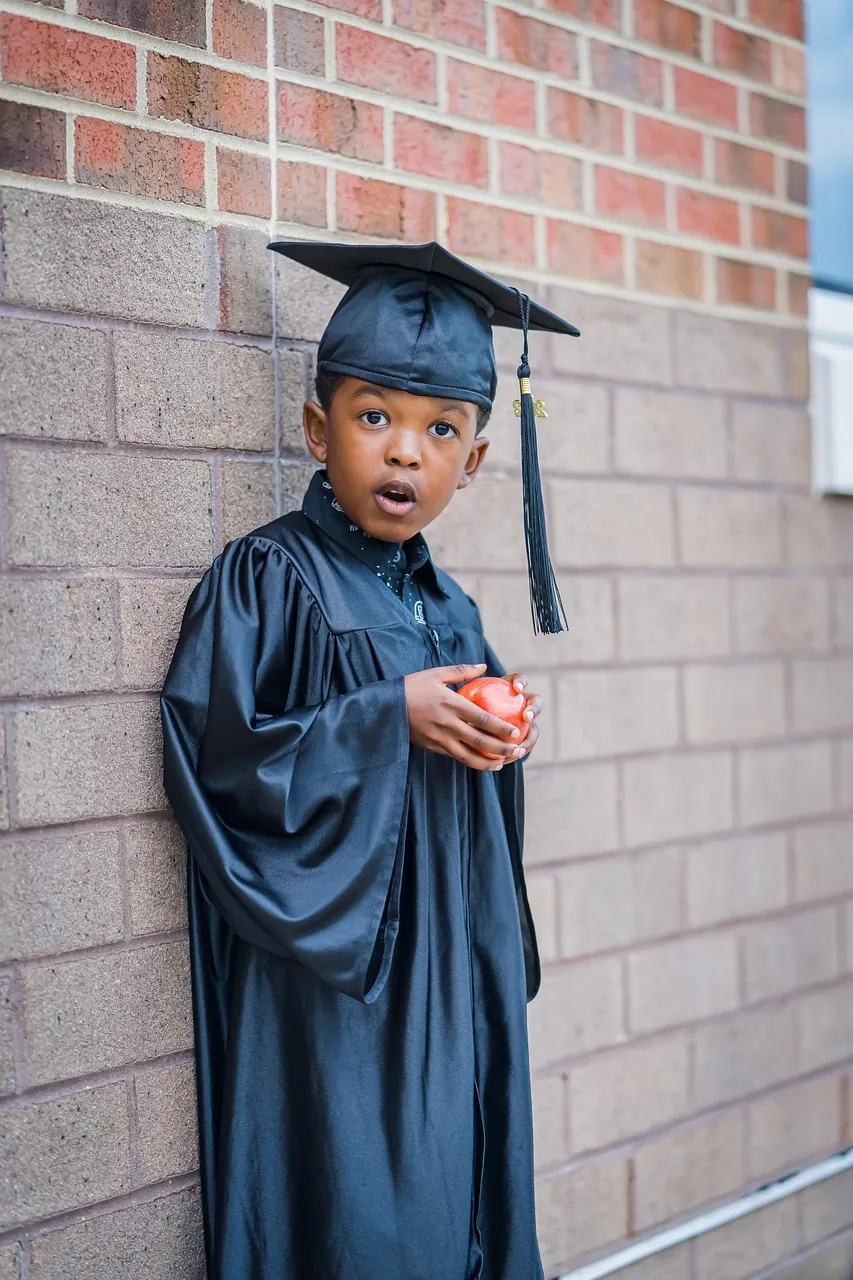South Africa's man graduates with a doctorate at the age of 91